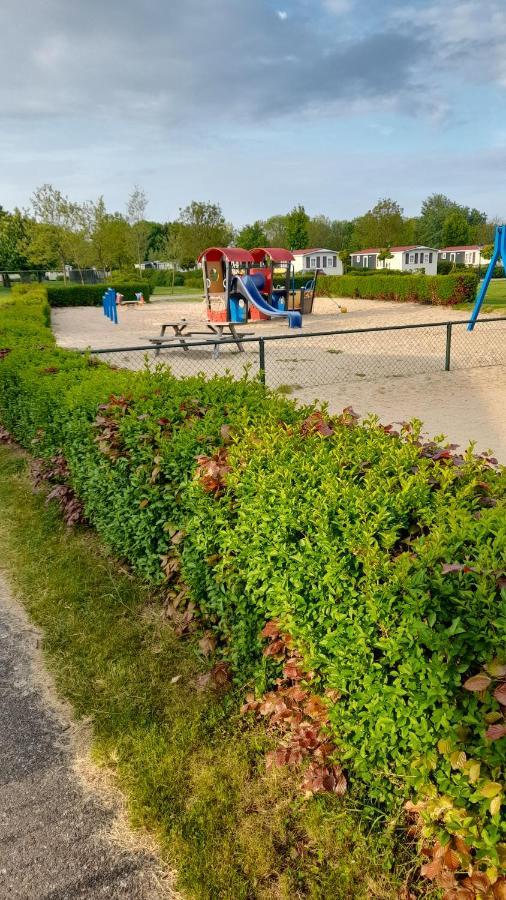 `T Blauwtje Baarland Villa Buitenkant foto