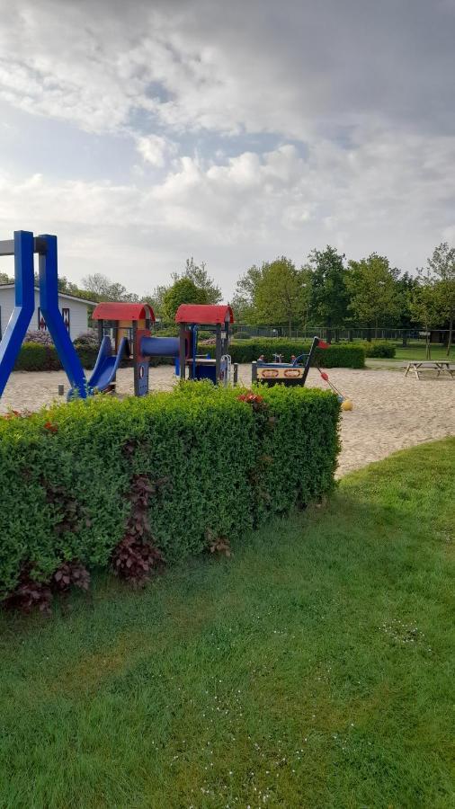 `T Blauwtje Baarland Villa Buitenkant foto